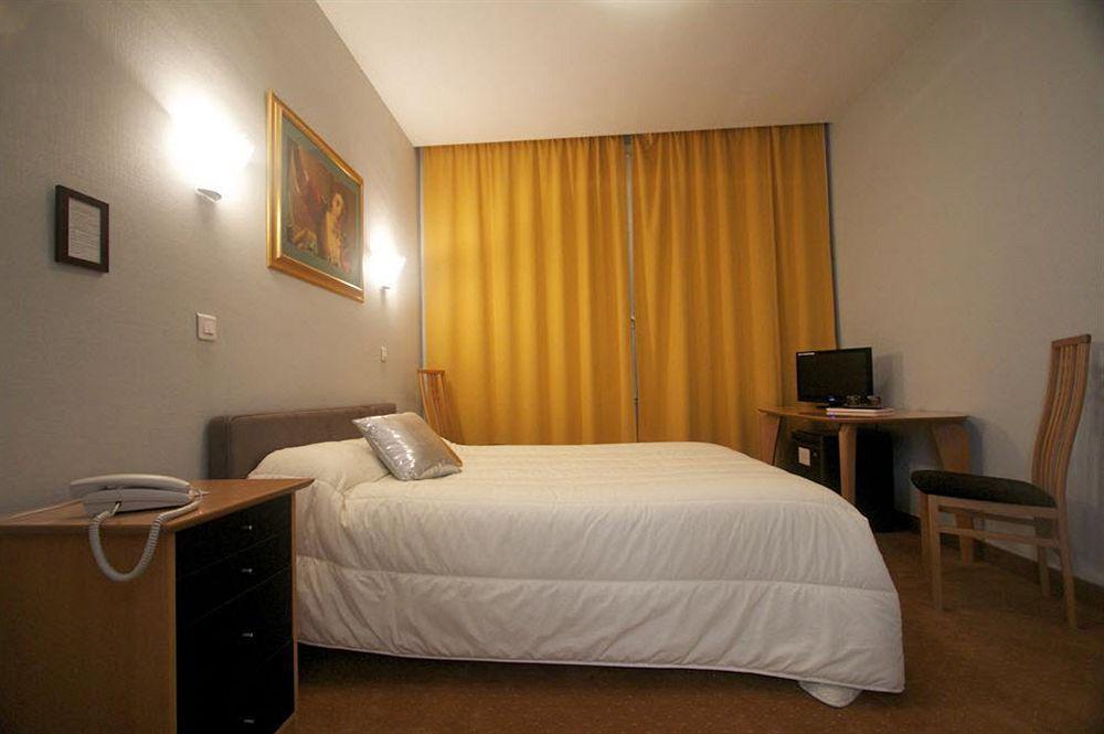 Chachacha Hotel - Ouverture Septembre 2025 น็องต์ ภายนอก รูปภาพ